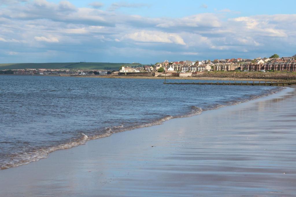 Edinburgh Beachfront B&B Esterno foto